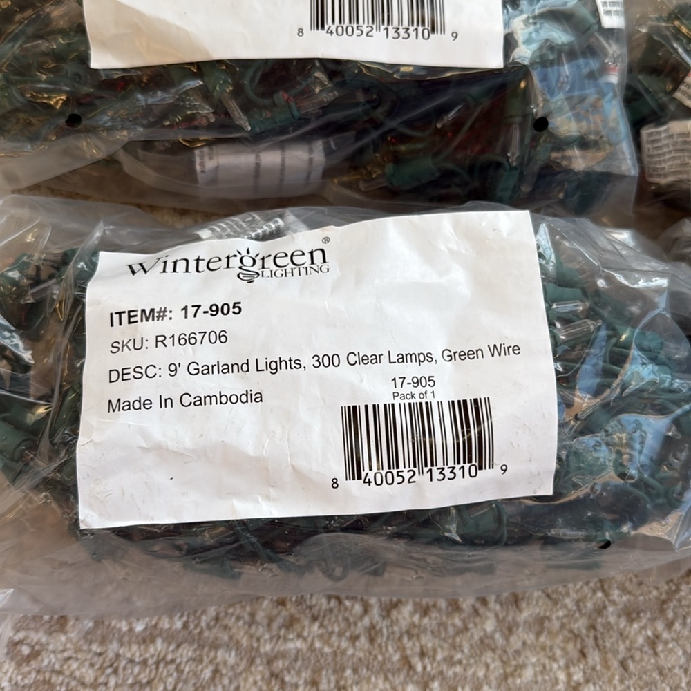 NIB-Set of 2 Wintergreen Lighting- 9’ Garland Lights, 300 Clear lamp, Green Wire - Picture 4 of 6